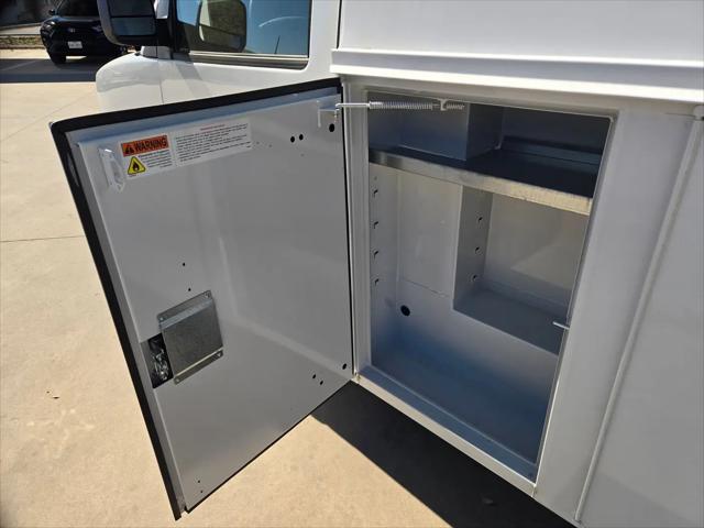 2025 Chevrolet Express Cutaway Work Van