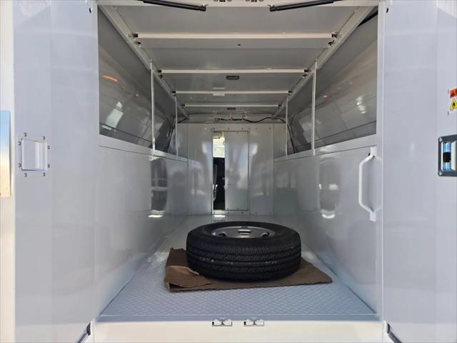 2025 Chevrolet Express Cutaway Work Van