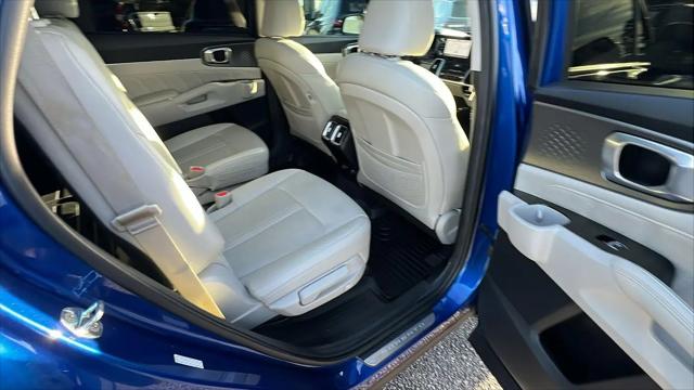 2022 Kia Sorento SX