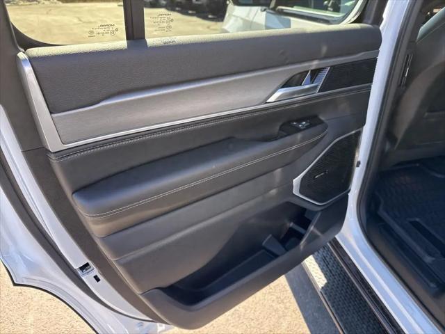 2026 Jeep Grand Wagoneer 4x4