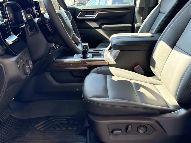 2026 Chevrolet Silverado 1500 4WD Crew Cab Short Bed RST