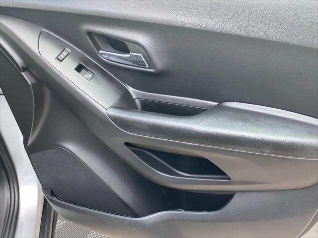 2022 Chevrolet Trax FWD LT