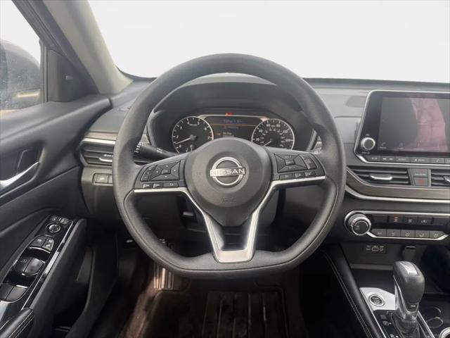 2023 Nissan Altima SV FWD