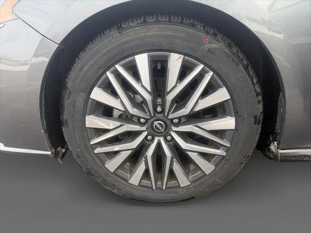 2023 Nissan Altima SV FWD