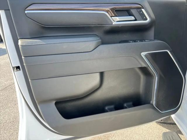 2025 Chevrolet Silverado 2500HD 4WD Crew Cab Standard Bed LT