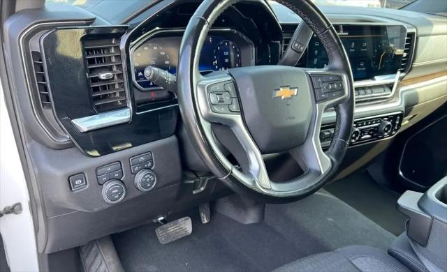 2025 Chevrolet Silverado 2500HD 4WD Crew Cab Standard Bed LT