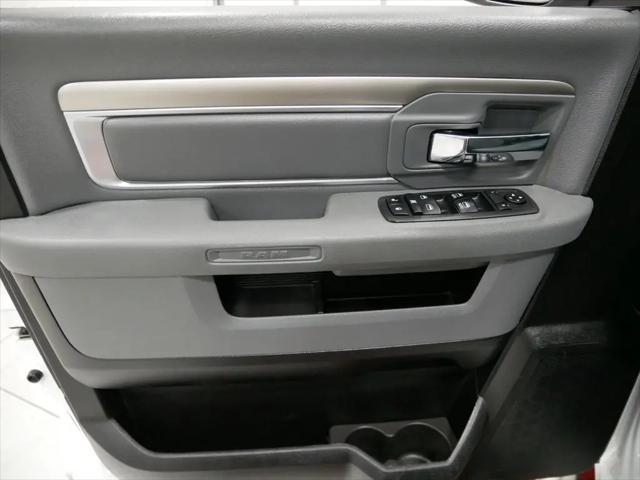 2019 Ram 1500 Classic SLT Crew Cab 4x4 6'4" Box