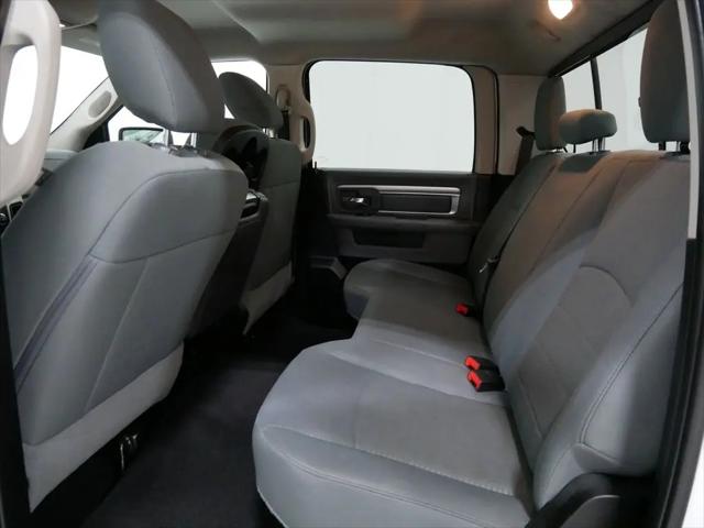 2019 Ram 1500 Classic SLT Crew Cab 4x4 6'4" Box