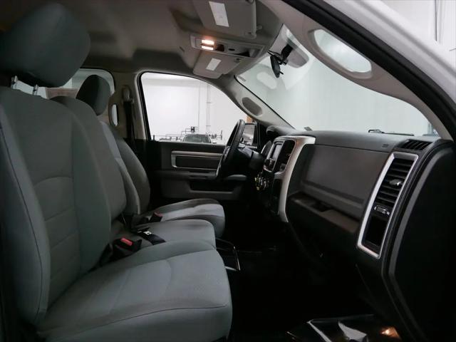 2019 Ram 1500 Classic SLT Crew Cab 4x4 6'4" Box