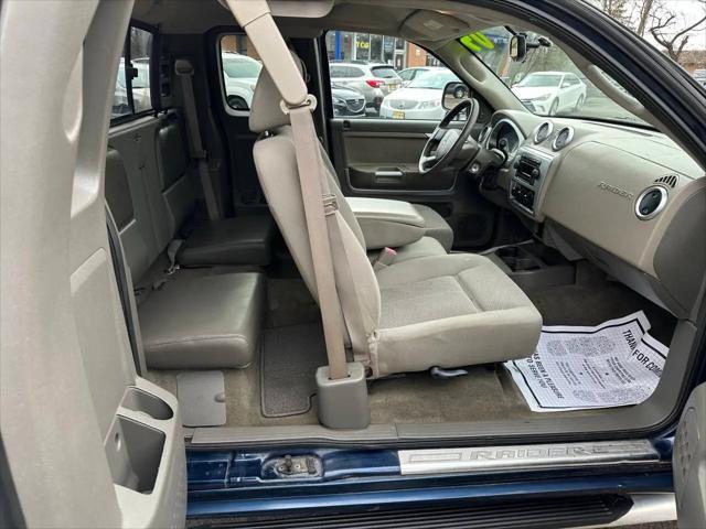 2006 Mitsubishi Raider Duro Cross V8