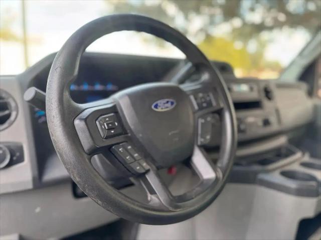 2021 Ford E-350 Cutaway Base