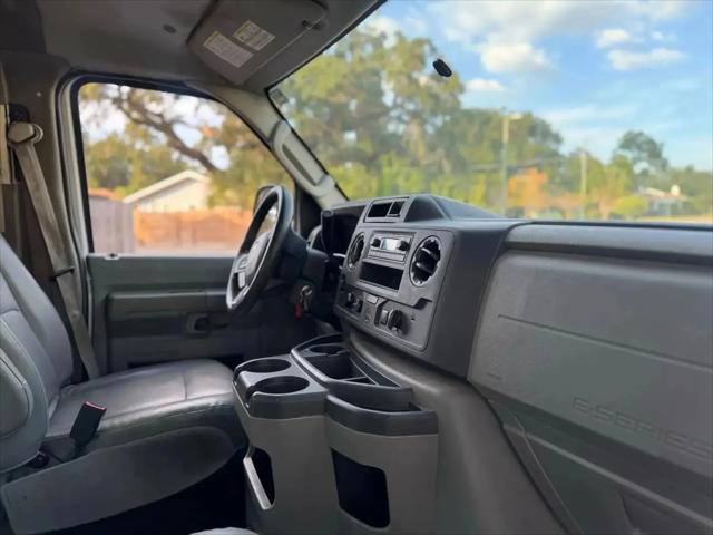 2021 Ford E-350 Cutaway Base