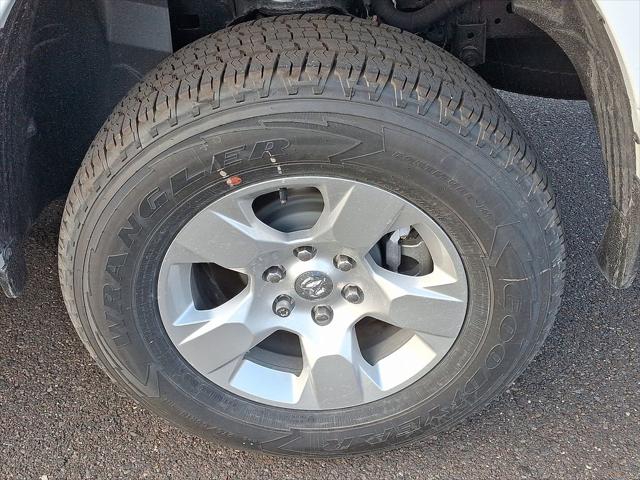 2025 Ram 1500 Tradesman Crew Cab 4x4 5'7" Box