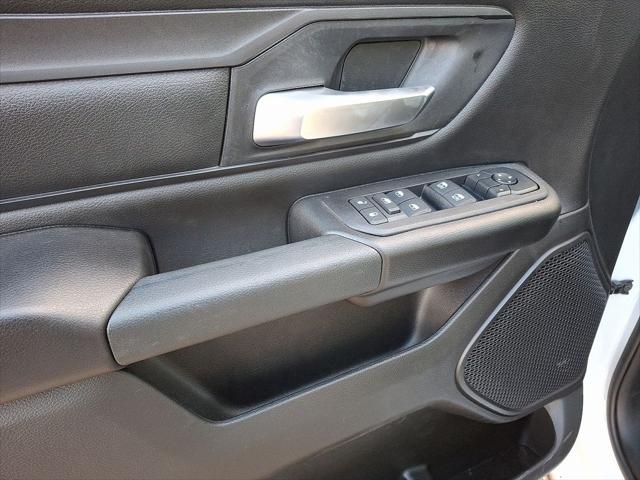2025 Ram 1500 Tradesman Crew Cab 4x4 5'7" Box