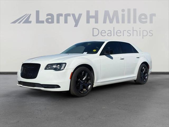 2023 Chrysler 300 Touring