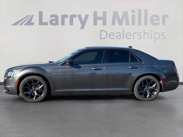 2023 Chrysler 300 Touring