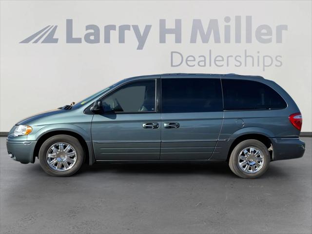 2006 Chrysler Town and Country Limited