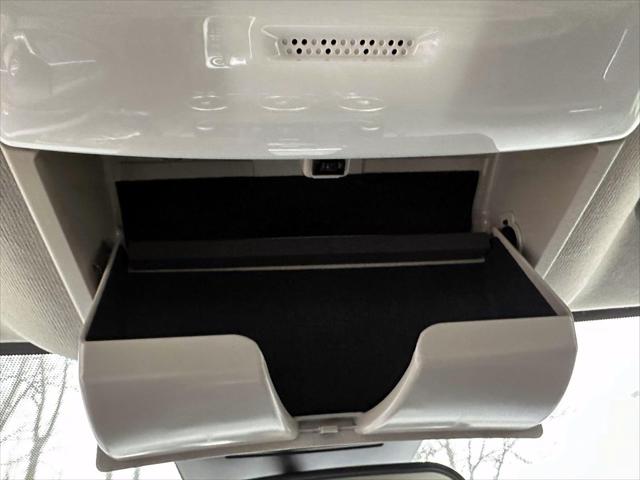 2024 Nissan Sentra SR Xtronic CVT [37]