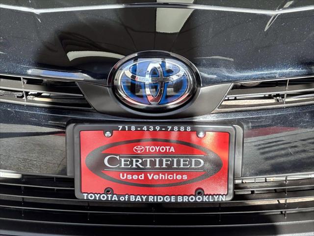 2022 Toyota Prius LE AWD-e [5]