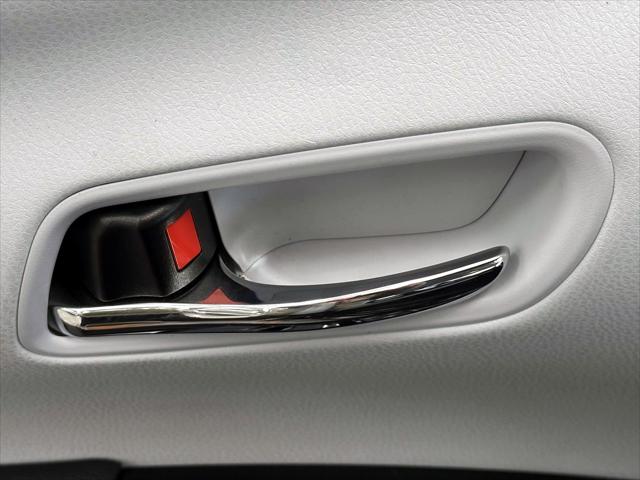 2022 Toyota Prius LE AWD-e [8]