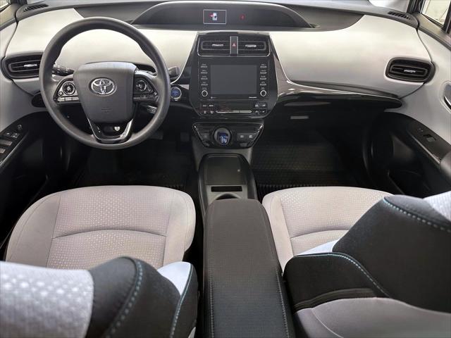 2022 Toyota Prius LE AWD-e [13]