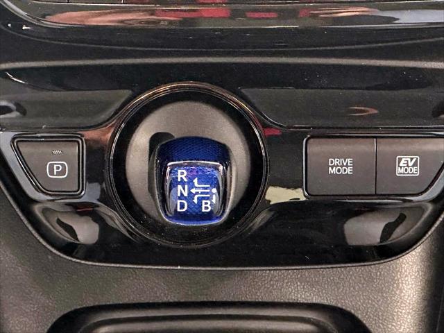 2022 Toyota Prius LE AWD-e [16]