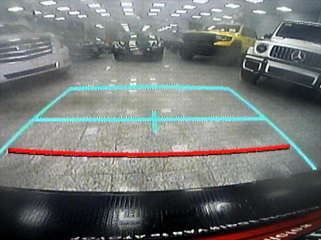 2022 Toyota Prius LE AWD-e [23]