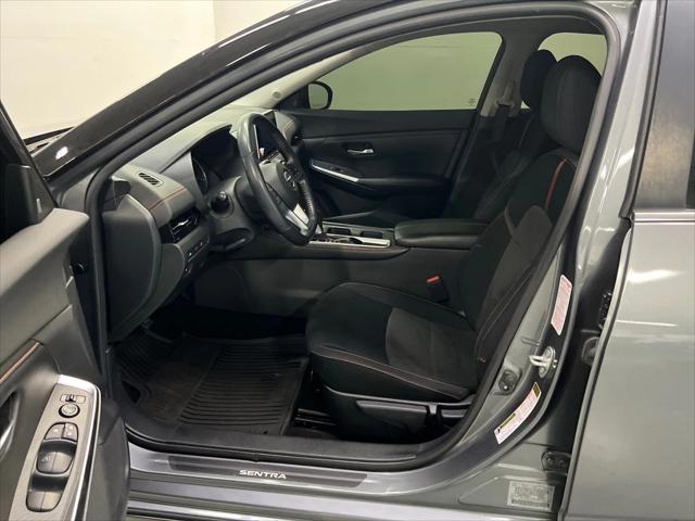 2022 Nissan Sentra SR Xtronic CVT 2022 Nissan Sentra SR Xtronic CVT