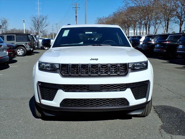 2026 Jeep Grand Cherokee Altitude 4x4