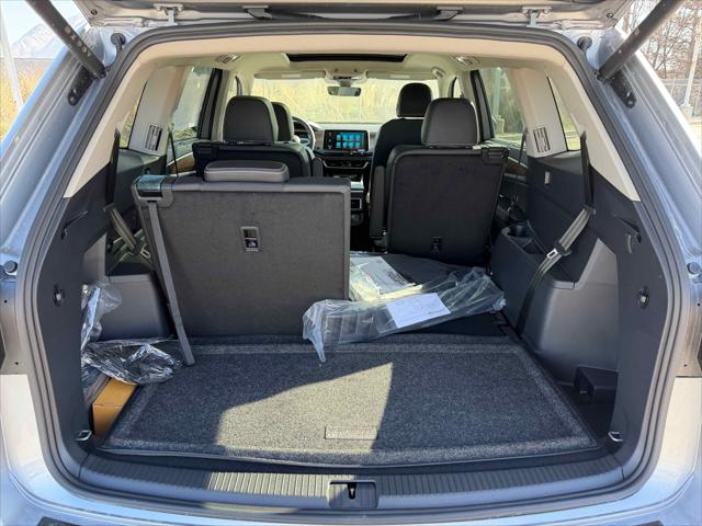 2026 Volkswagen Atlas SE with Technology