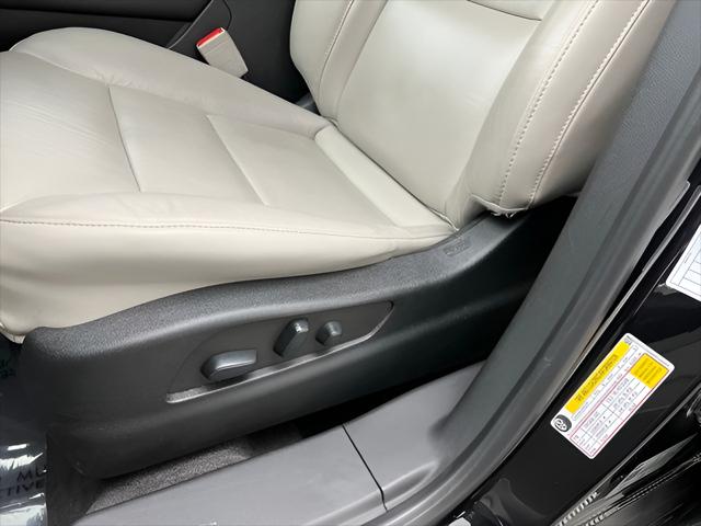 2023 Cadillac XT4 AWD Premium Luxury