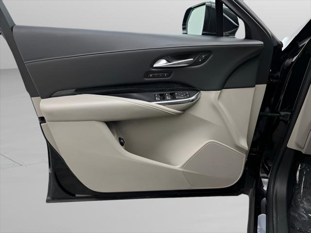 2023 Cadillac XT4 AWD Premium Luxury