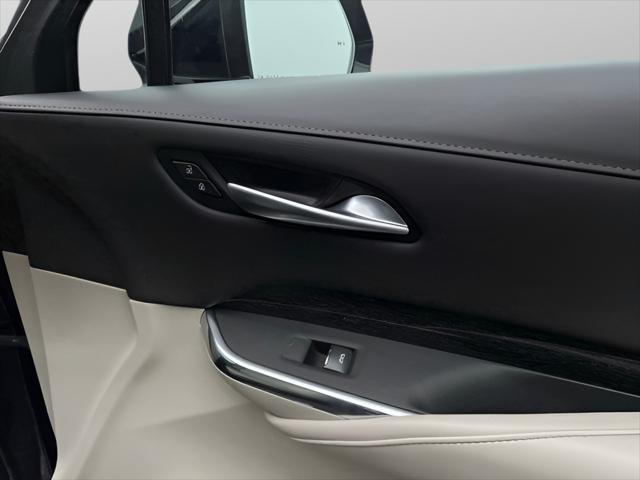 2023 Cadillac XT4 AWD Premium Luxury