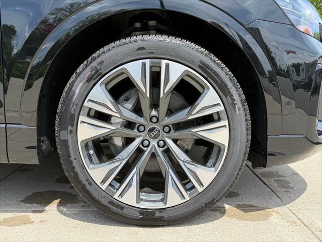 2026 Audi Q8 Premium Plus 55 TFSI quattro Tiptronic