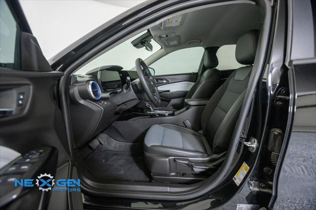 2025 Chevrolet Trax FWD LT
