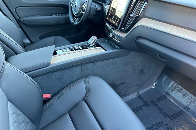 2026 Volvo XC60 B5 Core