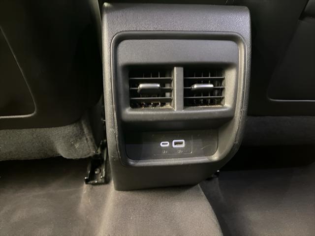 2023 Cadillac XT4 AWD Premium Luxury