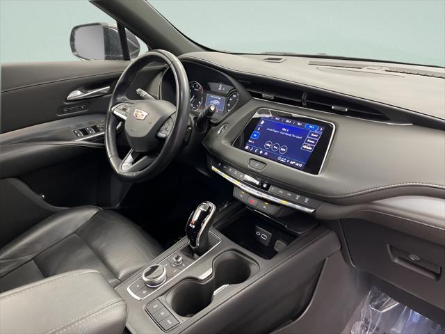 2023 Cadillac XT4 AWD Premium Luxury