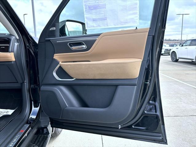2026 INFINITI QX80 LUXE AWD