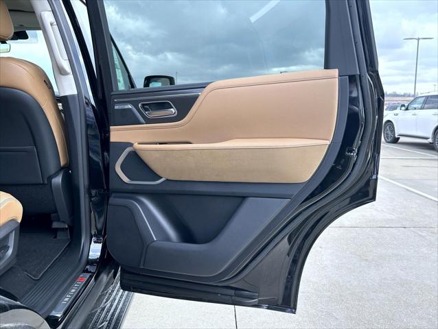2026 INFINITI QX80 LUXE AWD