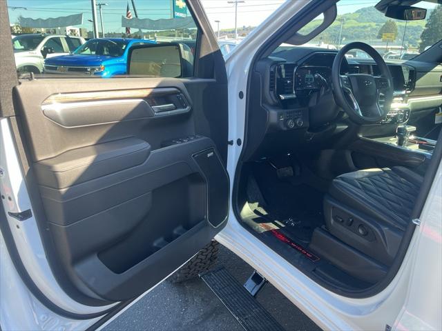 2026 Chevrolet Silverado 1500 4WD Crew Cab Short Bed RST