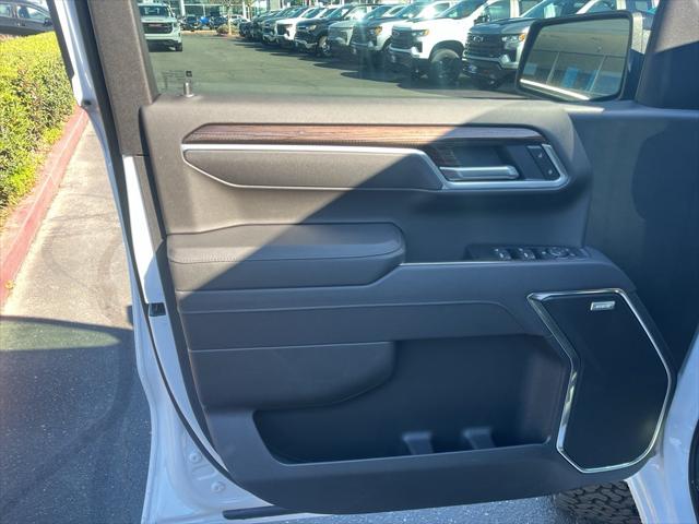 2026 Chevrolet Silverado 1500 4WD Crew Cab Short Bed RST