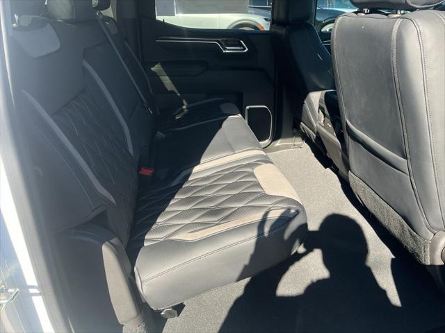 2026 Chevrolet Silverado 1500 4WD Crew Cab Short Bed RST
