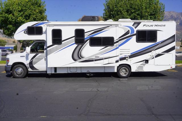 2021 Ford E-450 Cutaway 28Z
