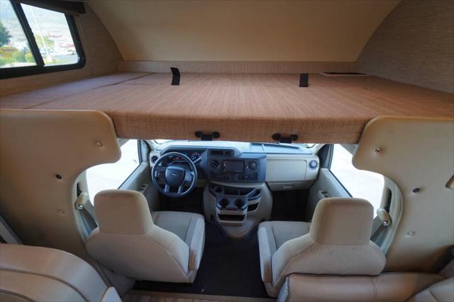 2021 Ford E-450 Cutaway 28Z