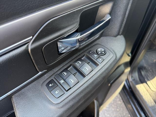 2022 Ram 1500 Classic Warlock Crew Cab 4x4 5'7" Box