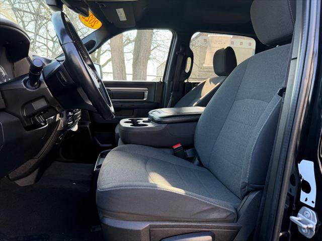 2022 Ram 1500 Classic Warlock Crew Cab 4x4 5'7" Box