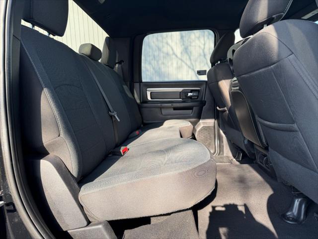 2022 Ram 1500 Classic Warlock Crew Cab 4x4 5'7" Box