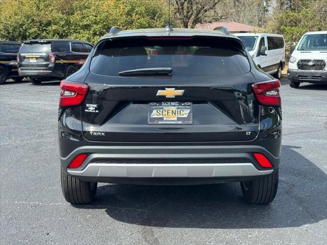 2025 Chevrolet Trax FWD LT
