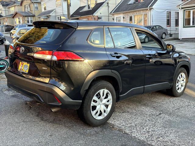2024 Toyota Corolla Cross L [4]